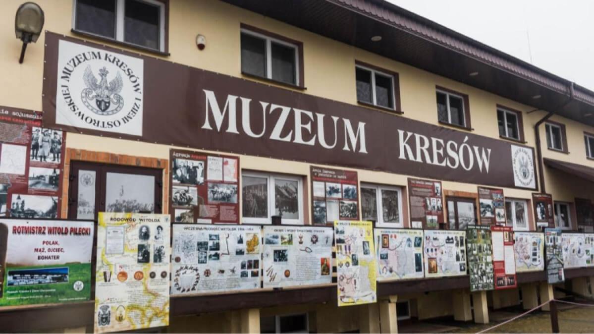 Uslugi Hotelowe 17 Zwiedzanie Muzeum Kresow Gratis Ostrów Mazowiecka Eksteriør billede